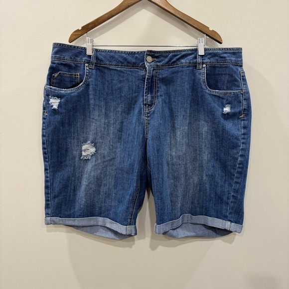 MBLM Denim Blue Distressed Shorts - Picture 1 of 8